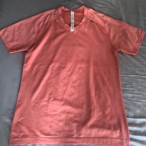 Lululemon t-shirt